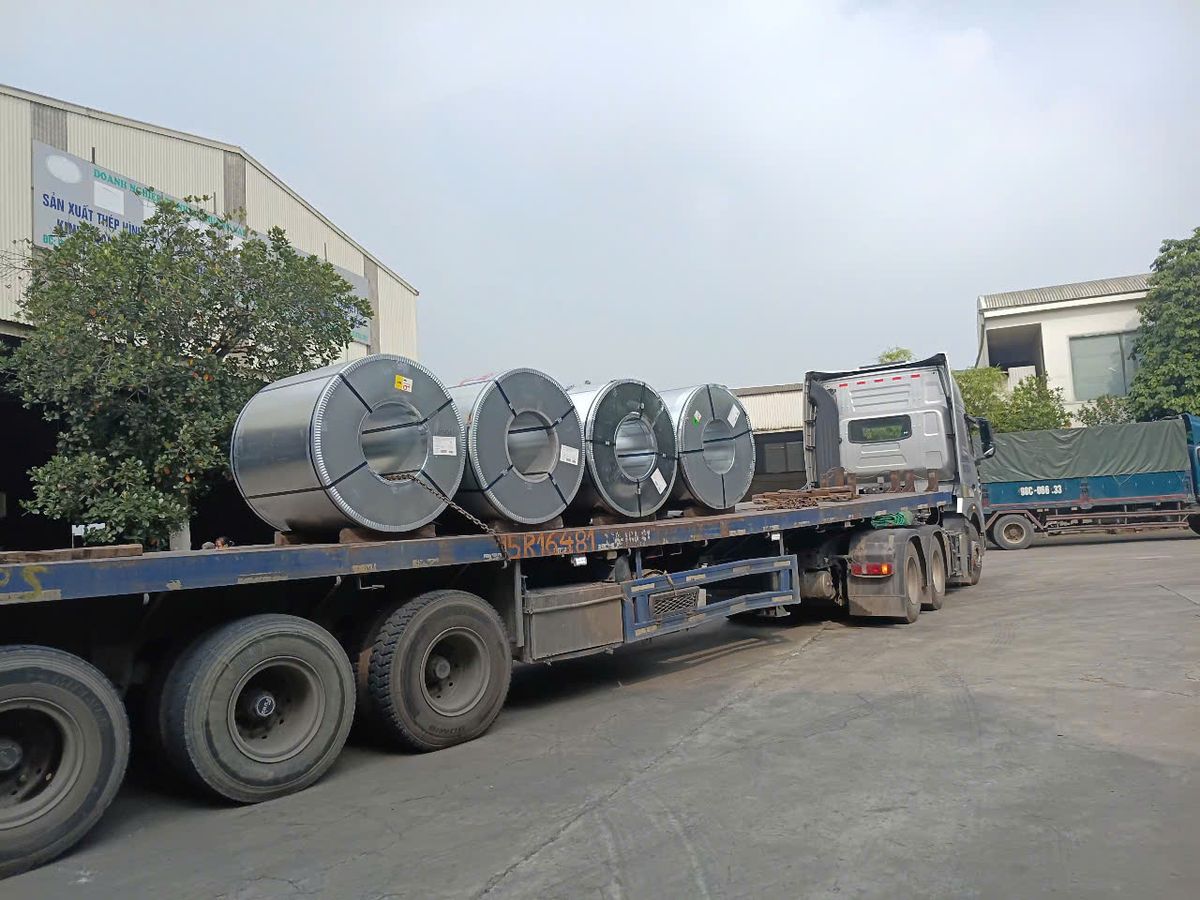 Xe vào tận kho bốc xếp